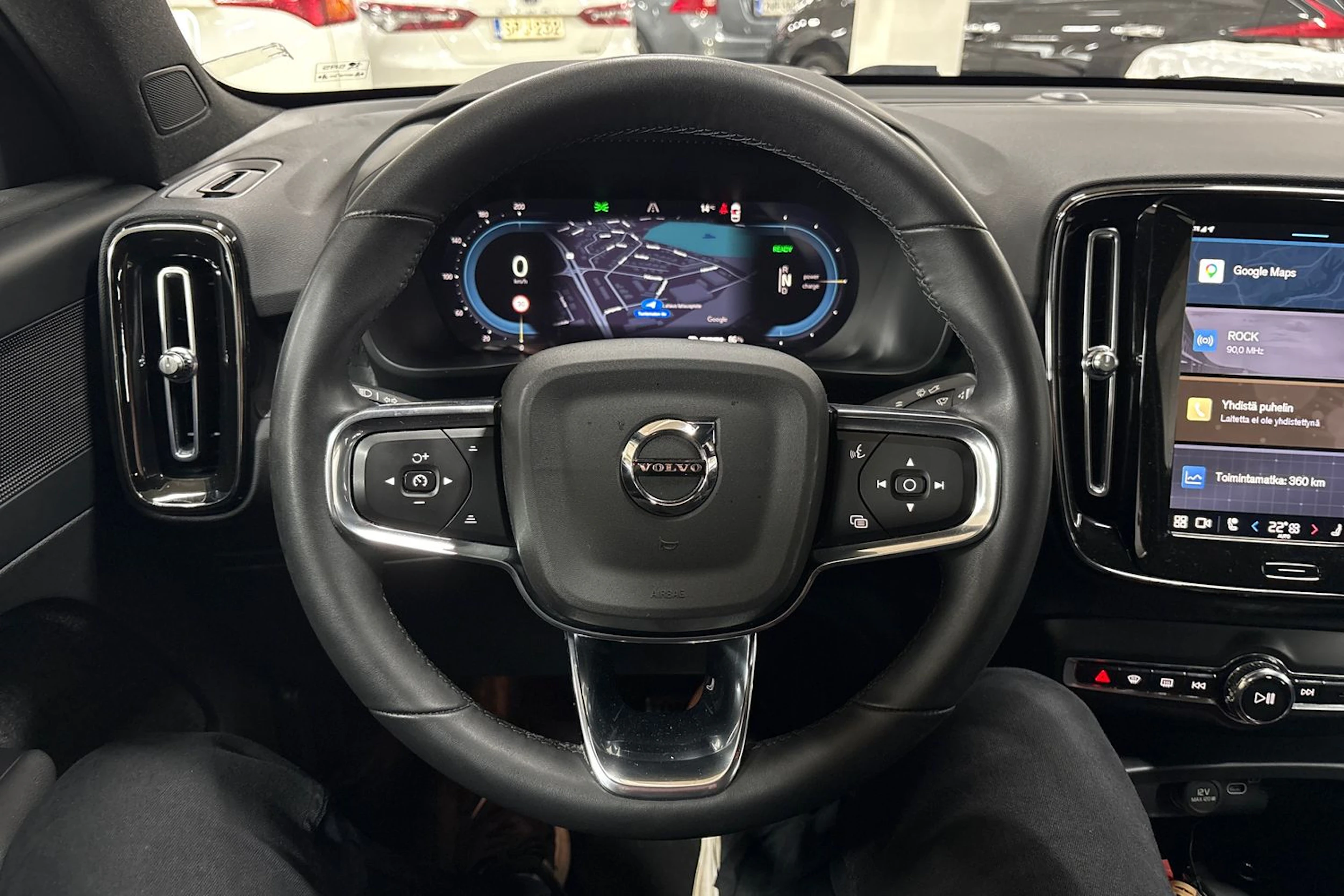 Musta Volvo C40 2023 kuva 11.