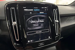 Musta Volvo C40 2023 kuva 15.