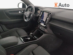 musta Volvo C40 2022 kuva 6.