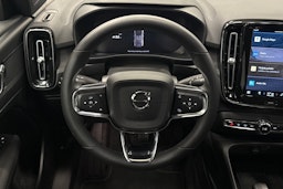 sininen Volvo C40 2022 kuva 9.