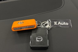 sininen Volvo C40 2022 kuva 26.