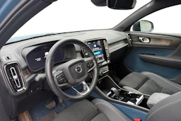 met. sininen Volvo C40 2022 kuva 3.