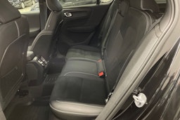 musta Volvo C40 2022 kuva 8.