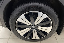 musta Volvo C40 2022 kuva 9.