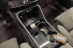 musta Volvo C40 2022 kuva 14.