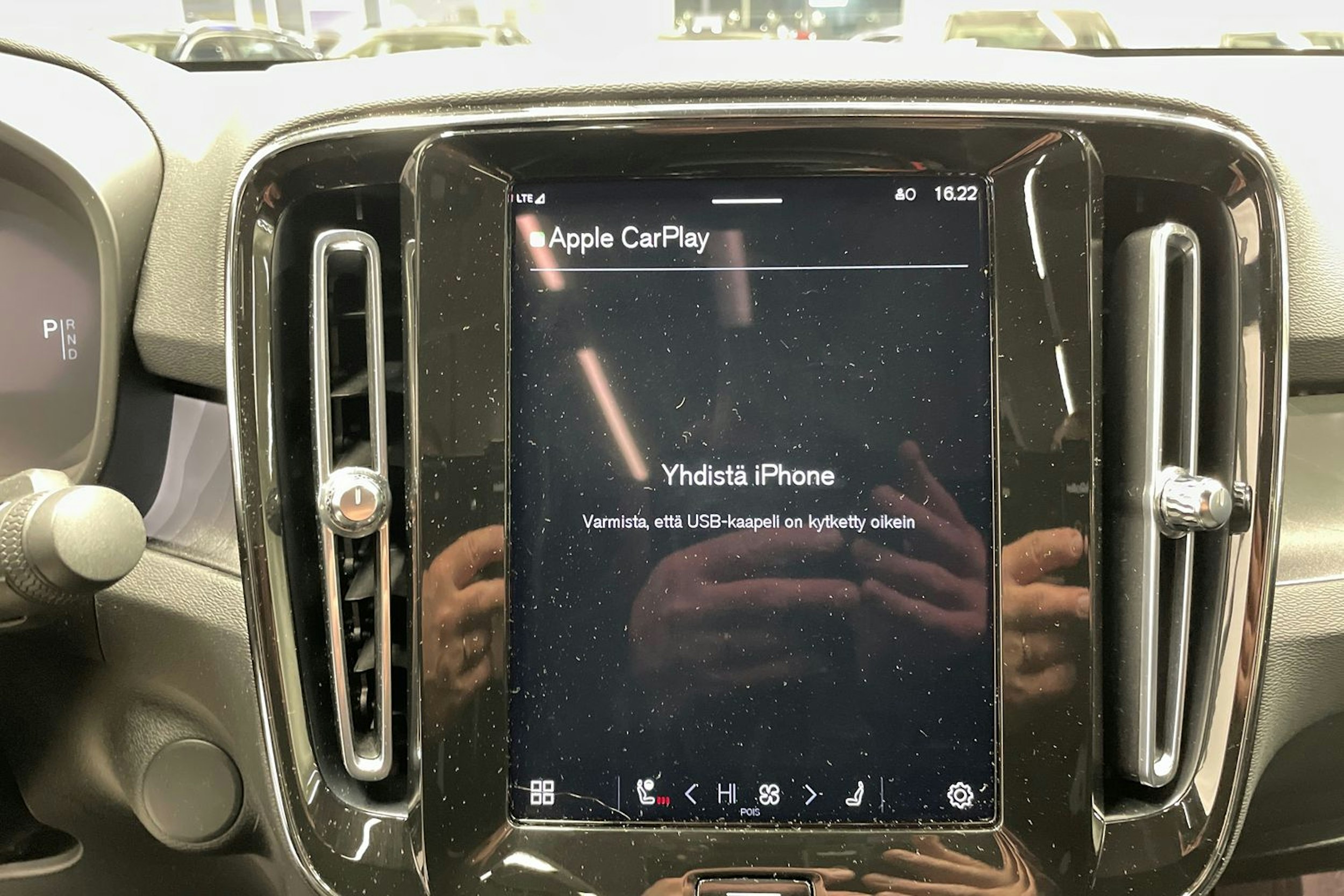 musta Volvo C40 2022 kuva 15.