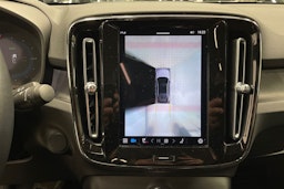 musta Volvo C40 2022 kuva 16.