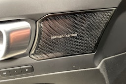 musta Volvo C40 2022 kuva 19.