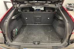musta Volvo C40 2022 kuva 23.