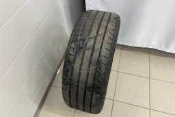 musta Volvo C40 2022 kuva 26.