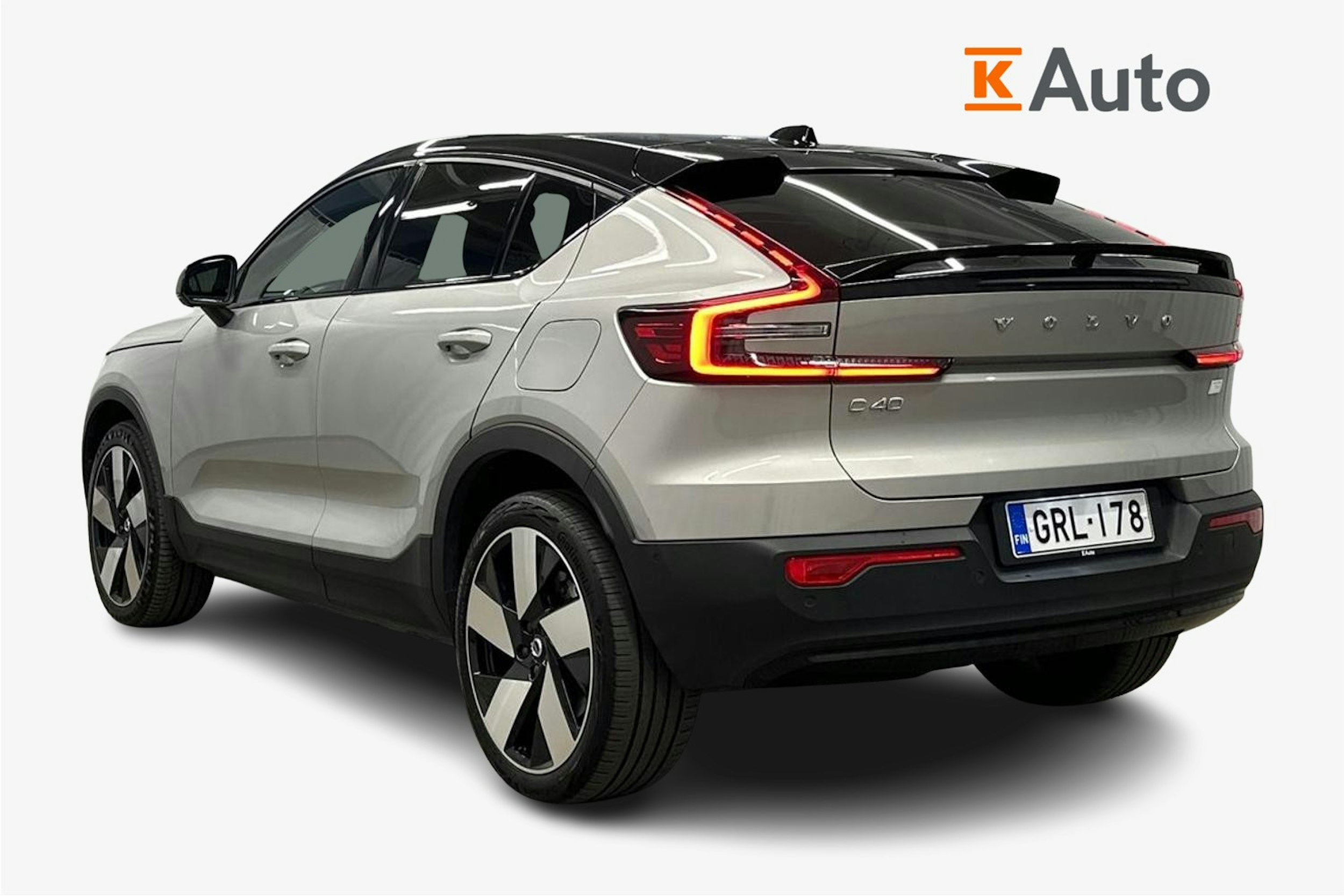 harmaa Volvo C40 2022 kuva 2.