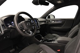 harmaa Volvo C40 2022 kuva 6.