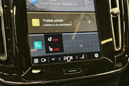 harmaa Volvo C40 2022 kuva 30.