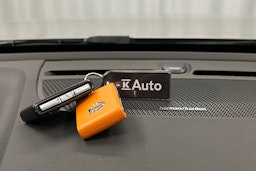 harmaa Volvo C40 2022 kuva 36.