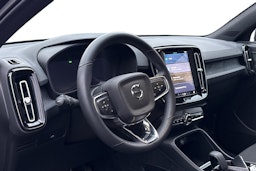 musta Volvo C40 2022 kuva 3.