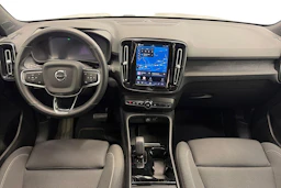 musta Volvo C40 2022 kuva 9.