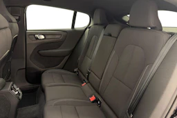 musta Volvo C40 2022 kuva 11.