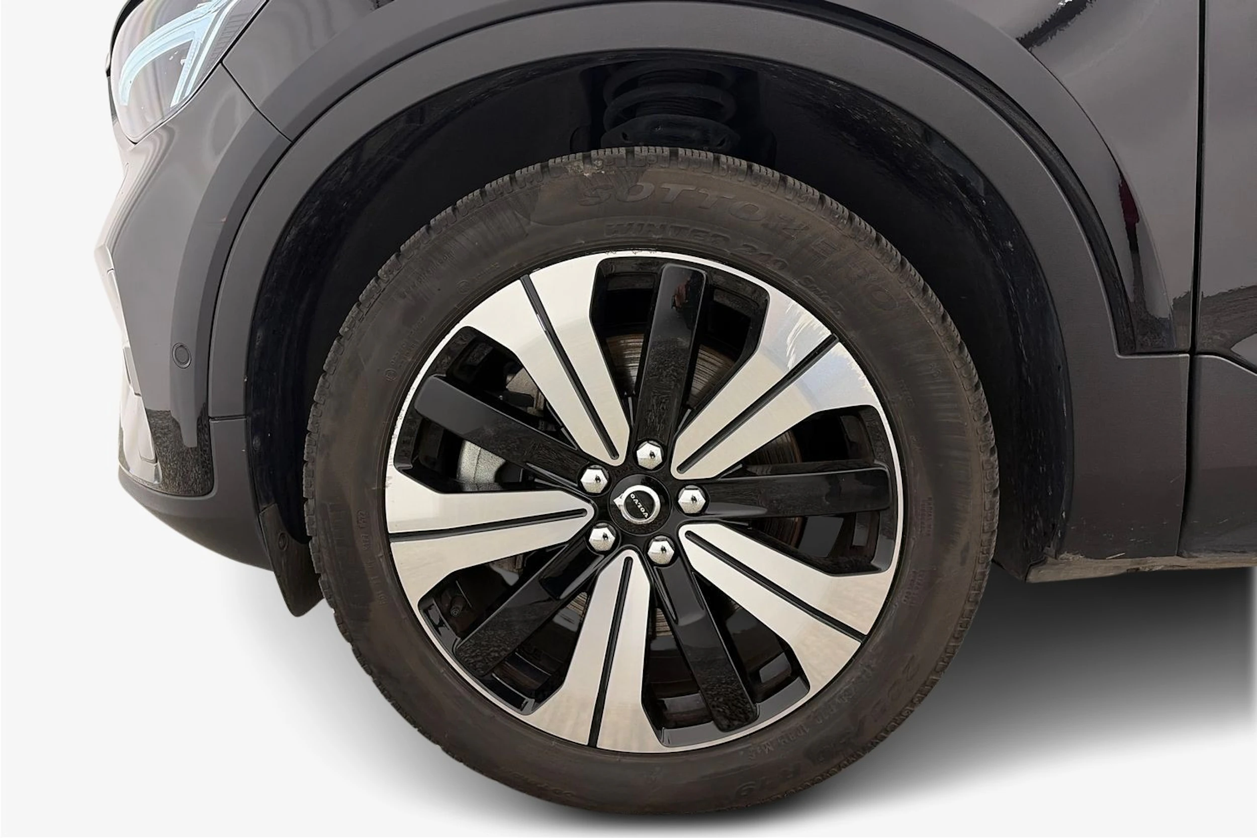 musta Volvo C40 2022 kuva 12.