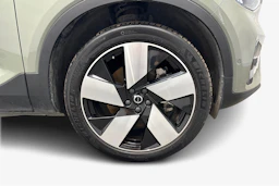 harmaa Volvo C40 2022 kuva 12.
