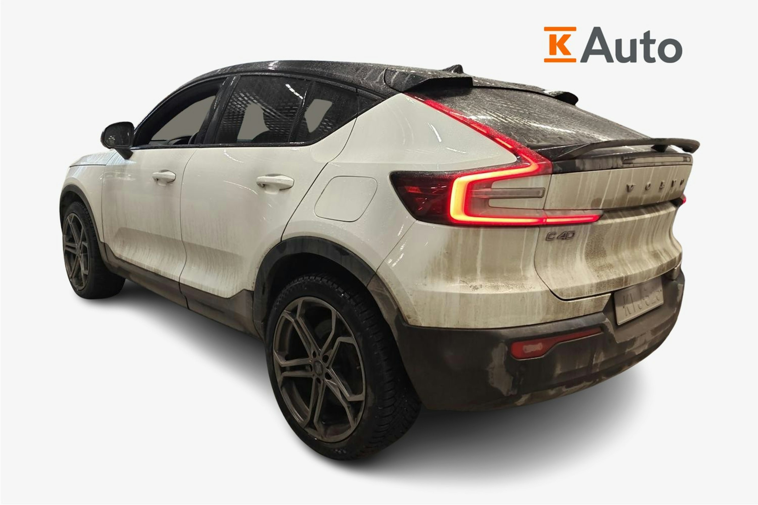 valkoinen Volvo C40 2022 kuva 2.