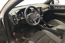 valkoinen Volvo C40 2022 kuva 3.