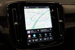 valkoinen Volvo C40 2022 kuva 14.