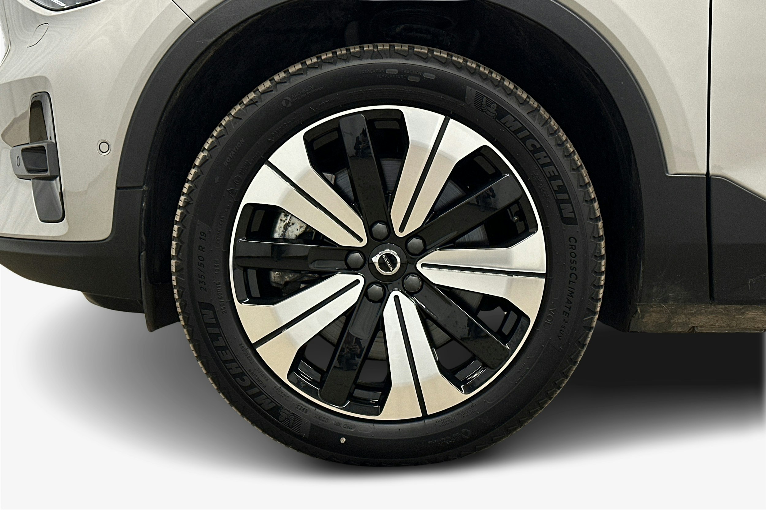 hopea Volvo C40 2022 kuva 11.