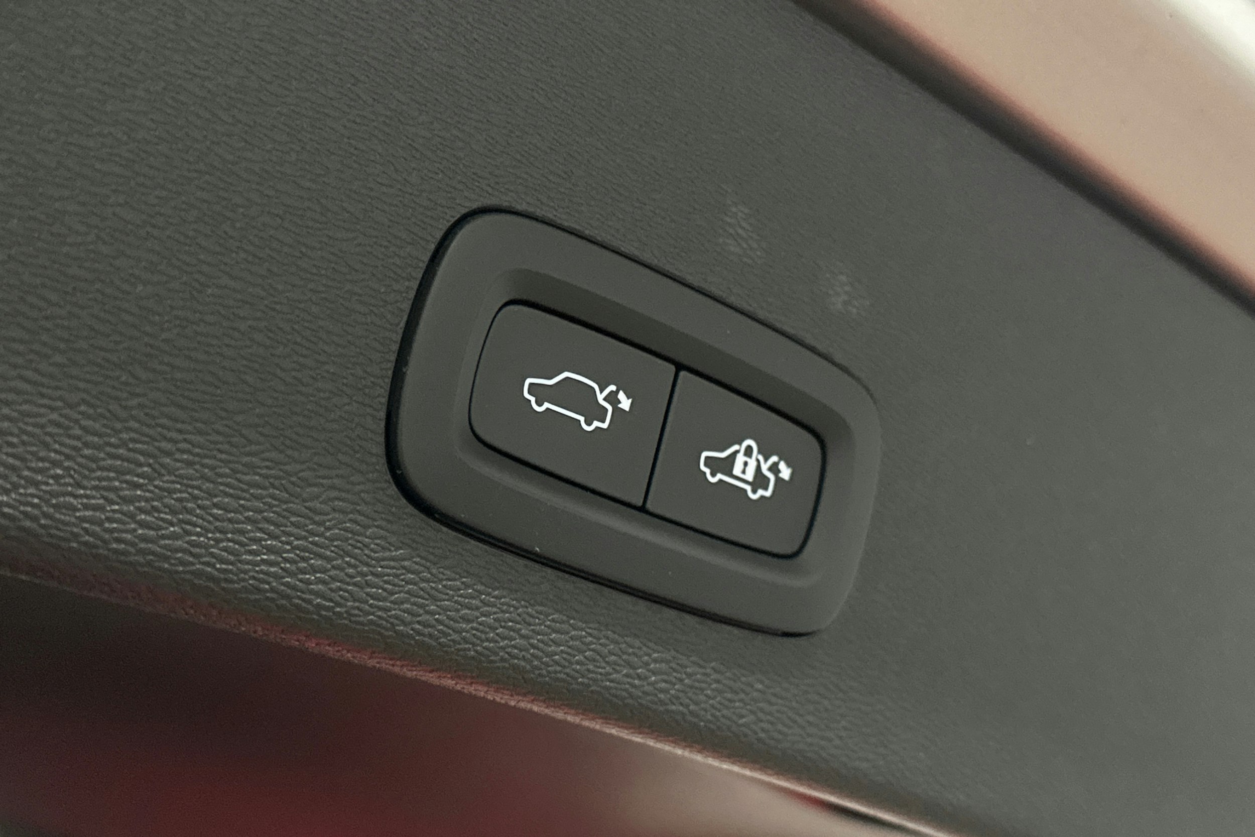 hopea Volvo C40 2022 kuva 15.