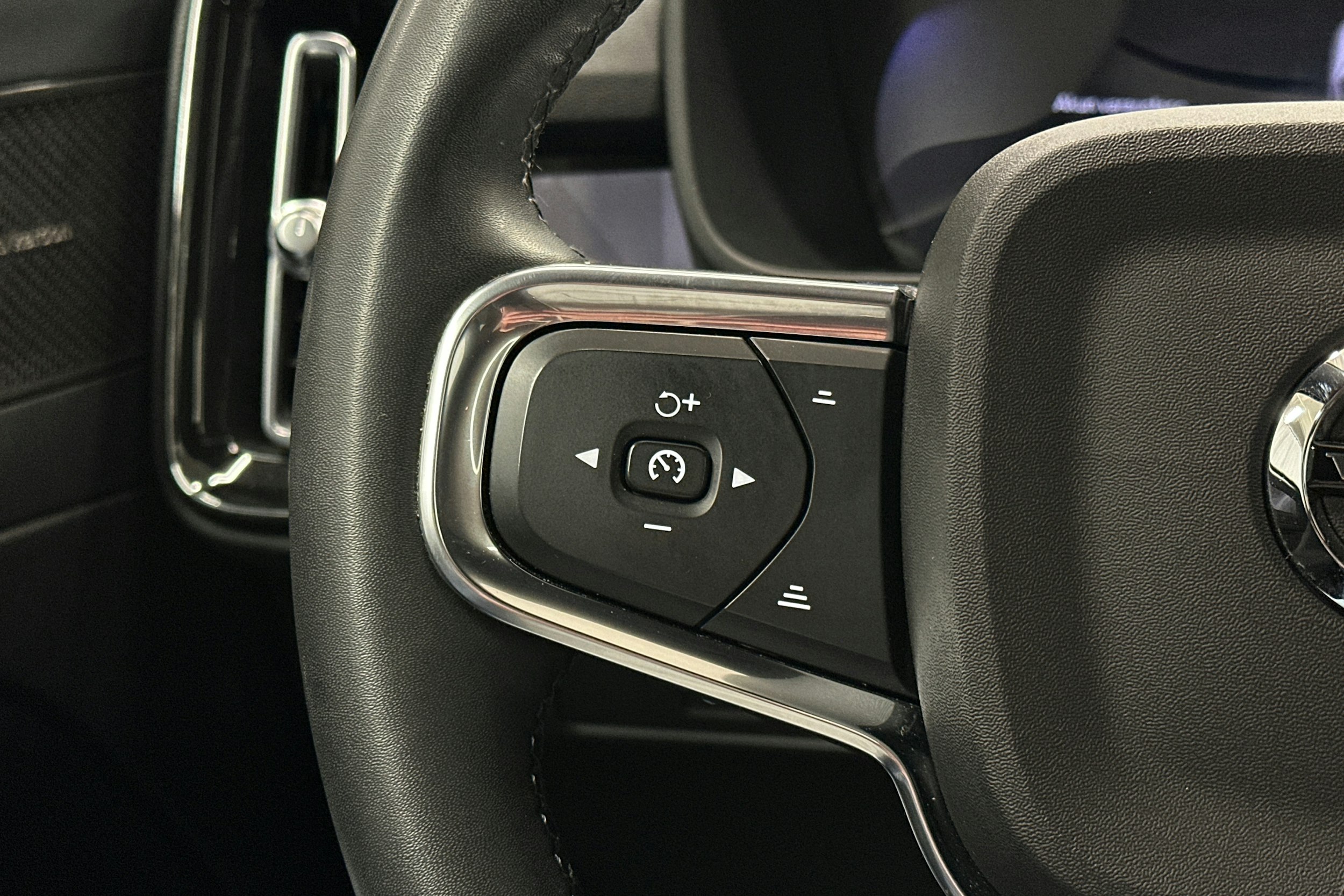 hopea Volvo C40 2022 kuva 21.