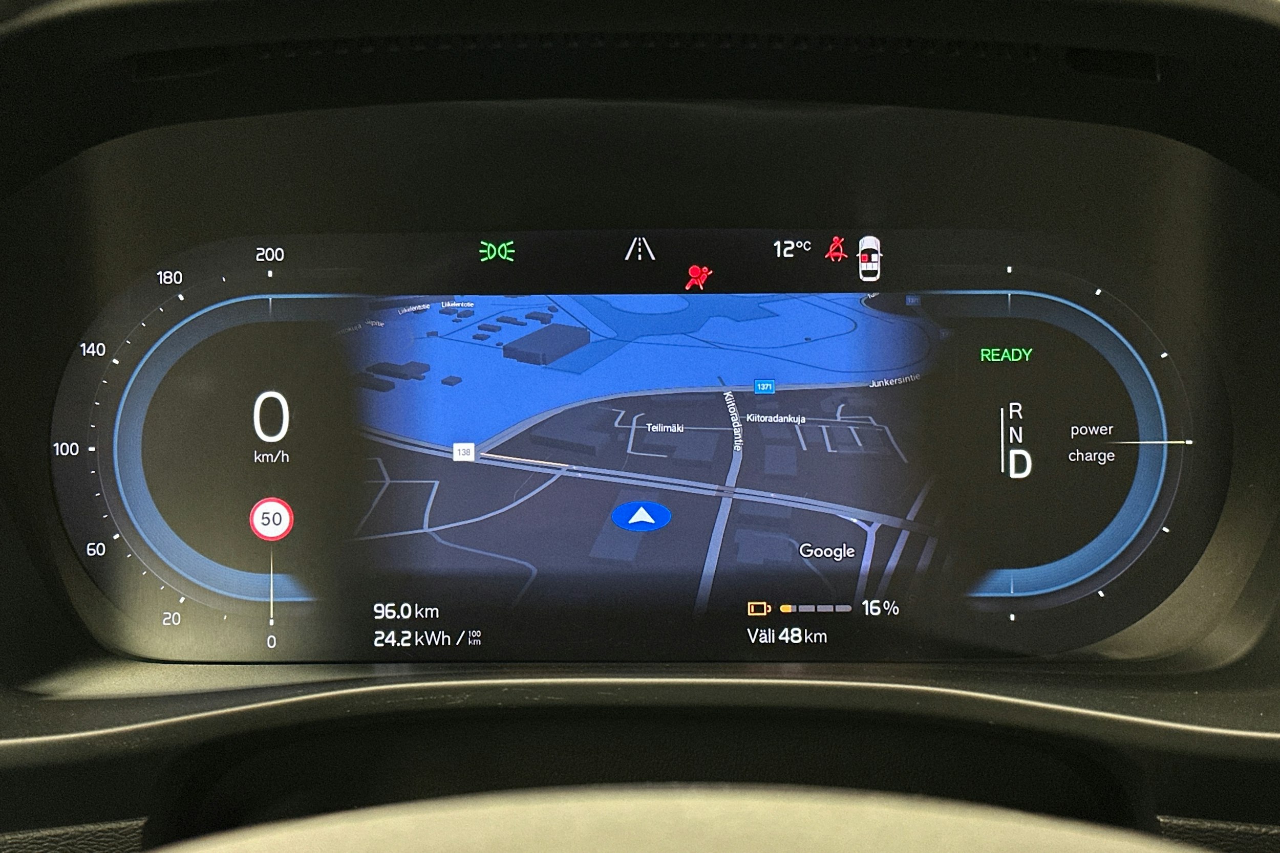 hopea Volvo C40 2022 kuva 23.