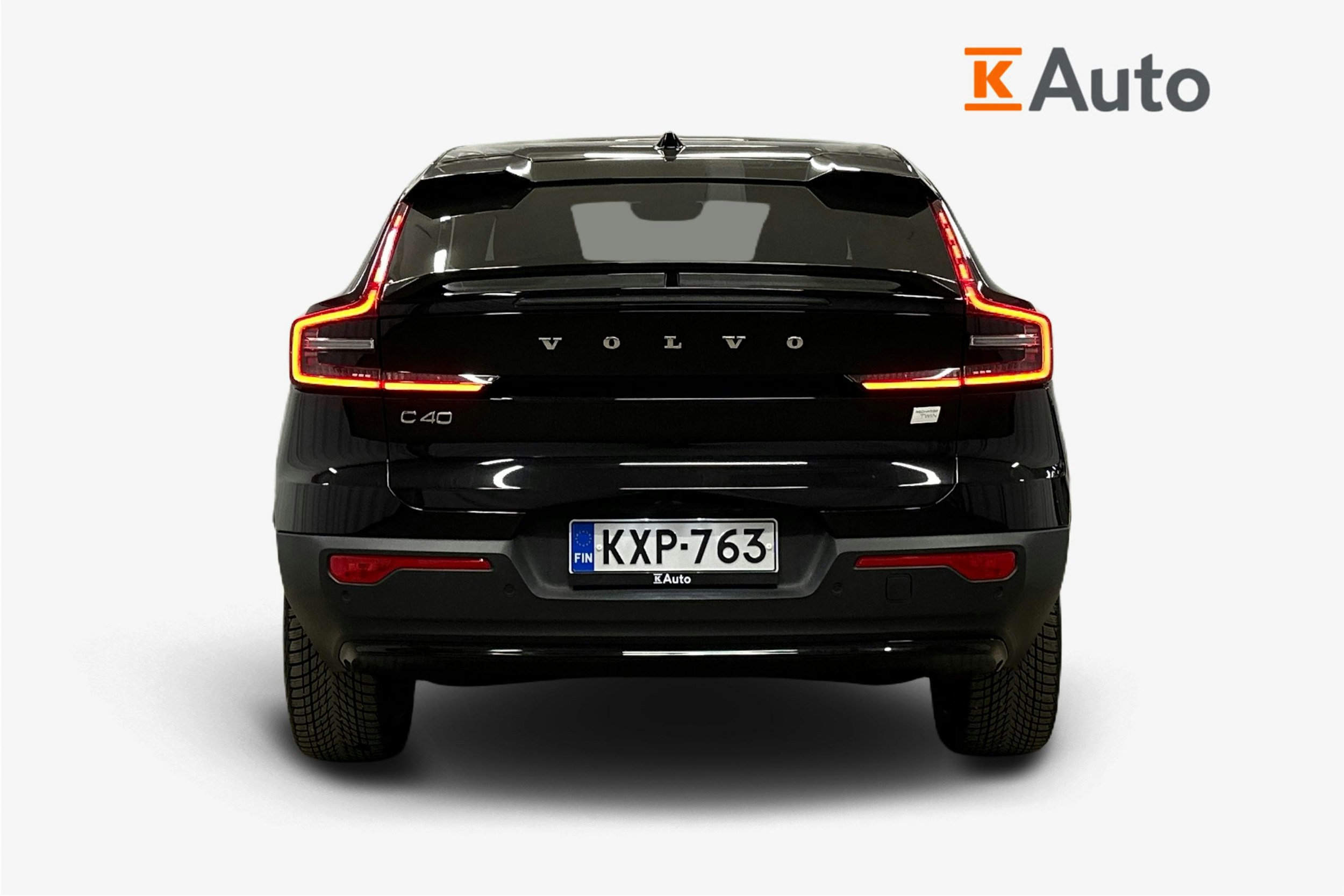 musta Volvo C40 2022 kuva 3.