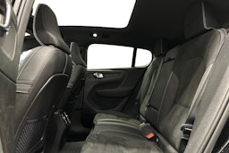 musta Volvo C40 2022 kuva 10.