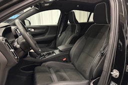 musta Volvo C40 2022 kuva 16.