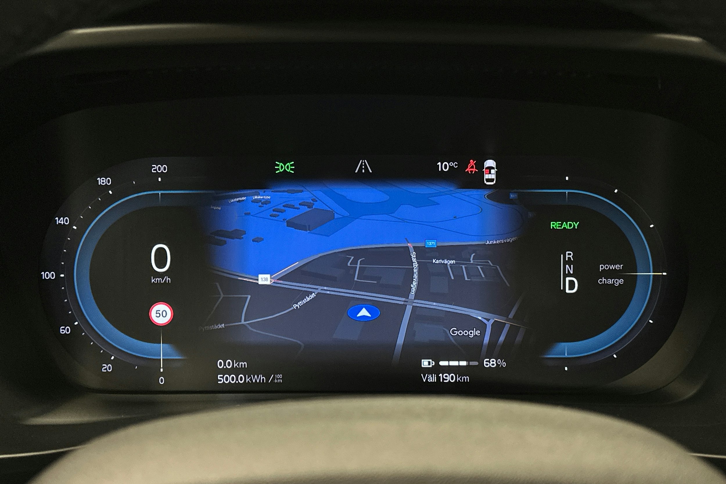 musta Volvo C40 2022 kuva 22.