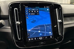 musta Volvo C40 2022 kuva 24.