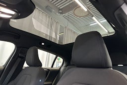 musta Volvo C40 2023 kuva 21.