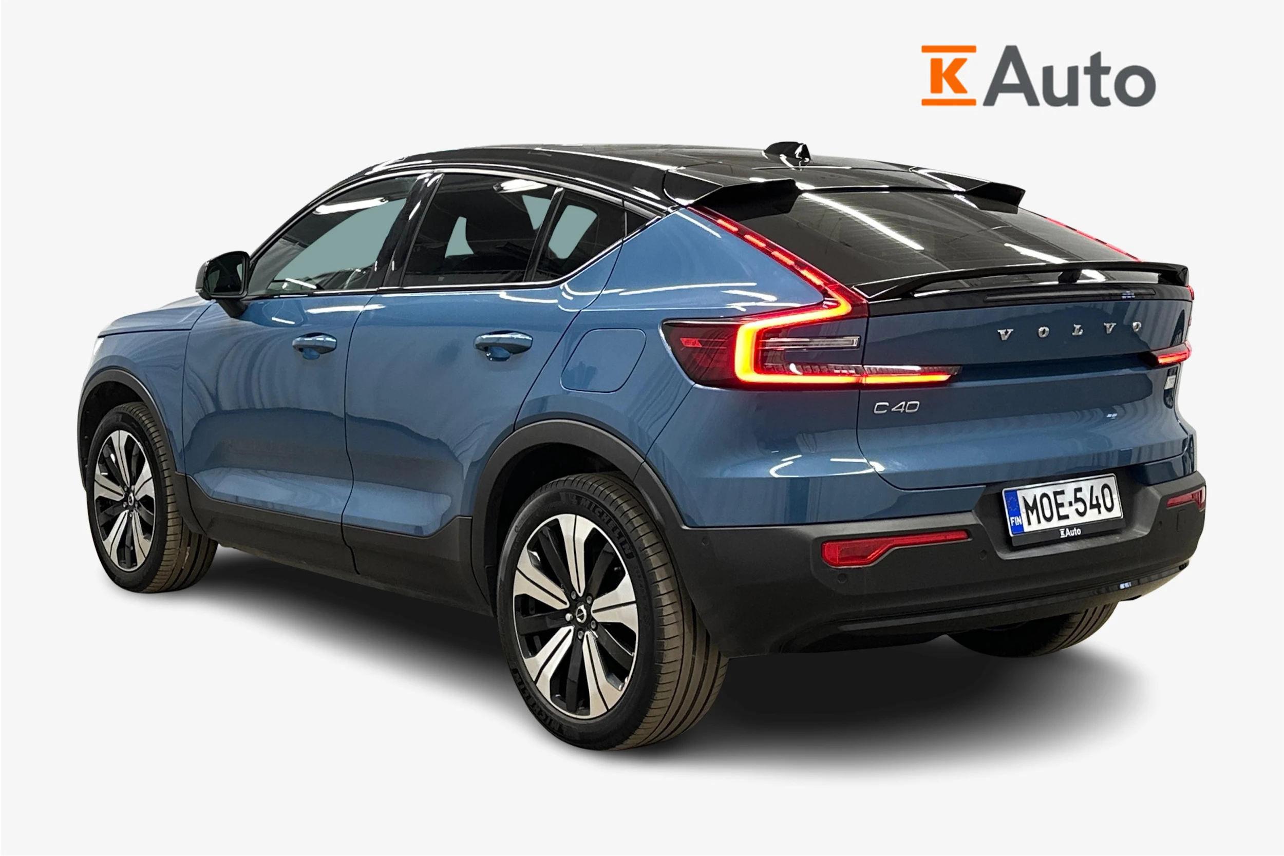 sininen Volvo C40 2022 kuva 2.