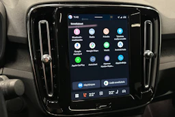 sininen Volvo C40 2022 kuva 22.