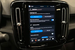 sininen Volvo C40 2022 kuva 23.