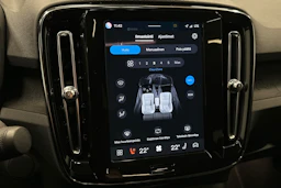 sininen Volvo C40 2022 kuva 26.