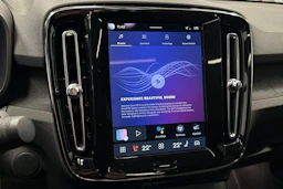 sininen Volvo C40 2022 kuva 29.