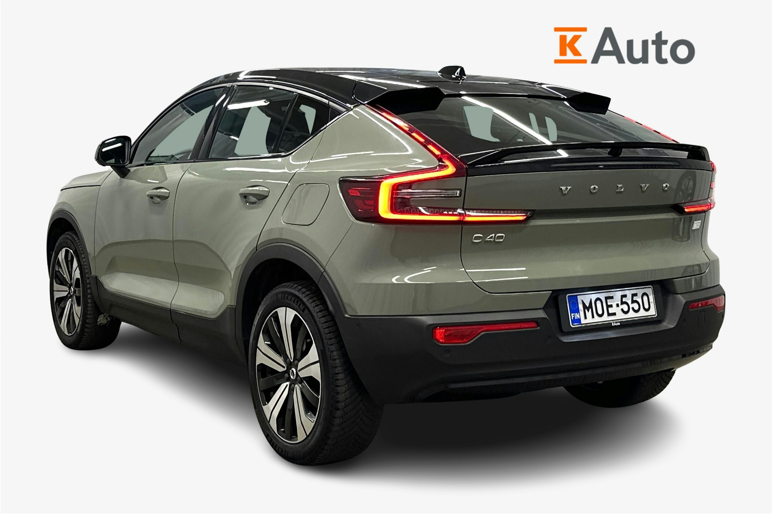 vihreä Volvo C40 2022 kuva 2.