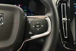 vihreä Volvo C40 2022 kuva 21.
