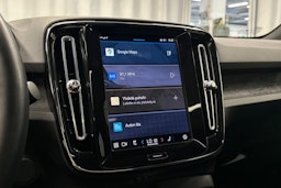 vihreä Volvo C40 2022 kuva 26.