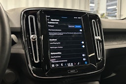 vihreä Volvo C40 2022 kuva 31.