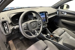 sininen Volvo C40 2022 kuva 7.