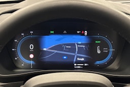 valkoinen Volvo C40 2023 kuva 12.