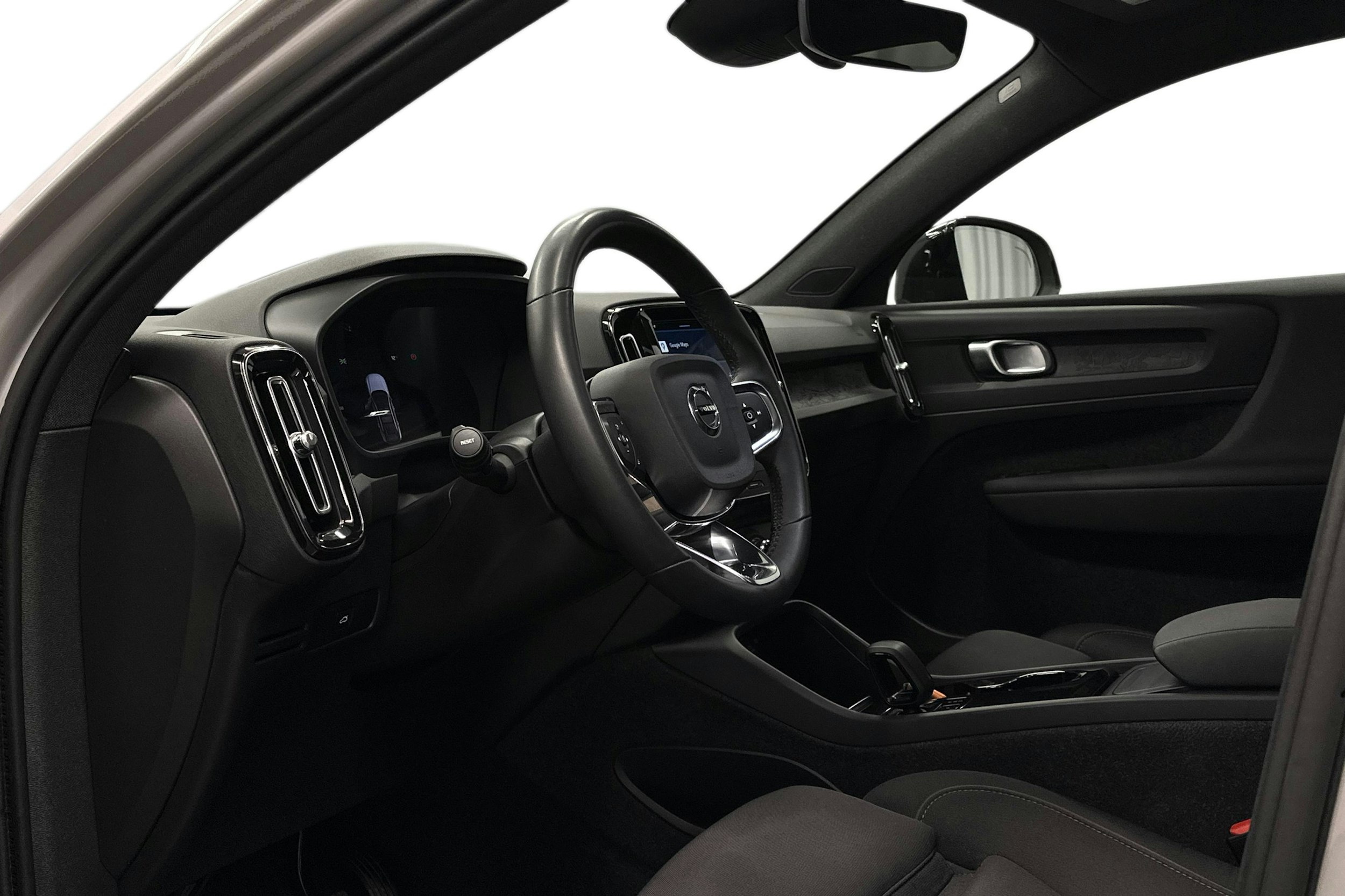 hopea Volvo C40 2022 kuva 6.