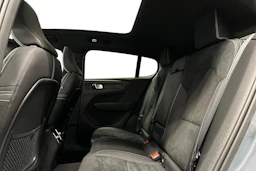 harmaa Volvo C40 2022 kuva 11.