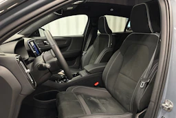 harmaa Volvo C40 2022 kuva 17.